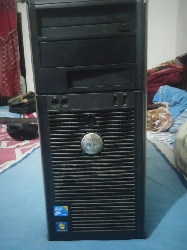 Intel core 2 Quad Gaming 6/300 without graphics card 0