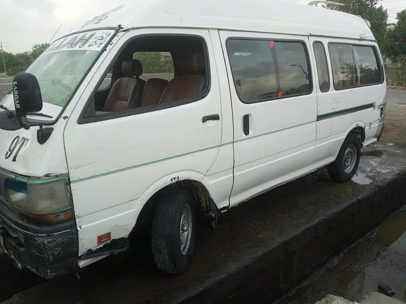 Toyota hiace 3