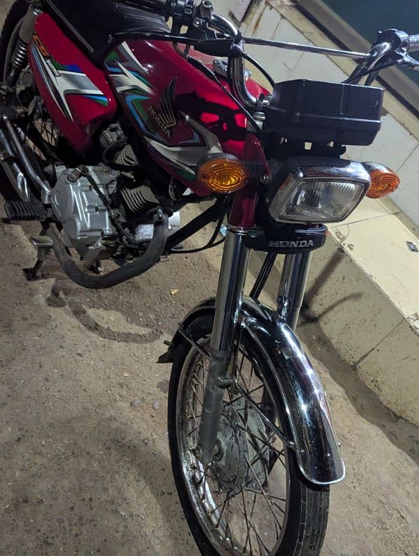 Honda 125 _2022 k last month or last week ki h un-registerd h 8