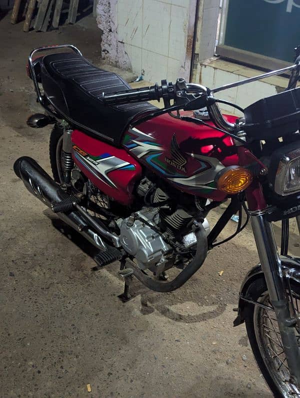 Honda 125 _2022 k last month or last week ki h un-registerd h 9