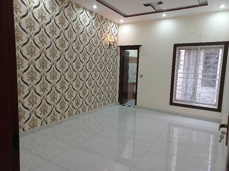 Centrally Located House In Tariq Gardens - Block E Is Available For sale 14