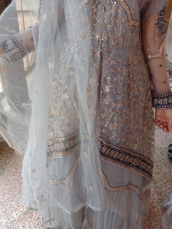 girl wedding dress for sale. sorf 1 din use huwa hai 2