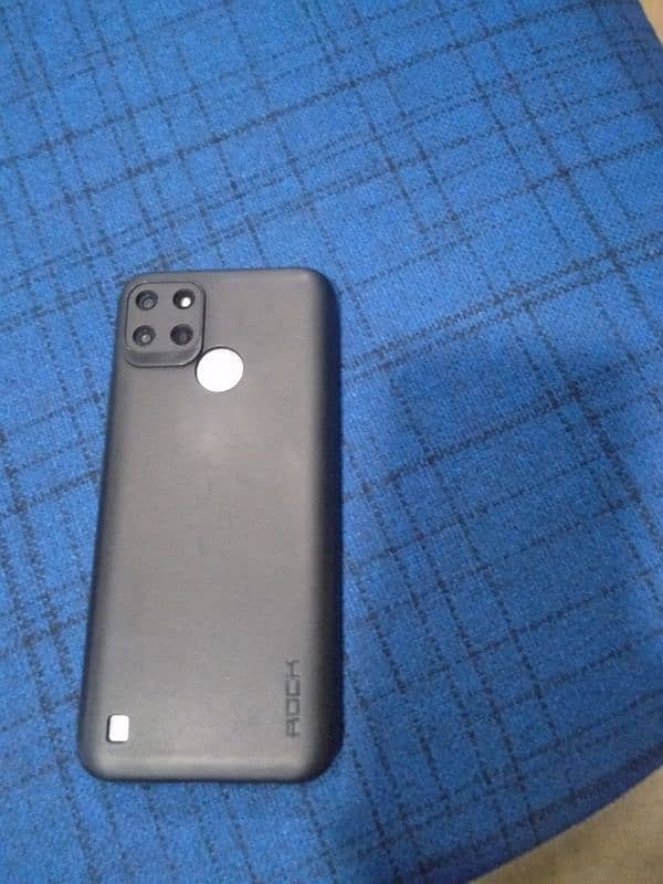 i. m selling realme 1