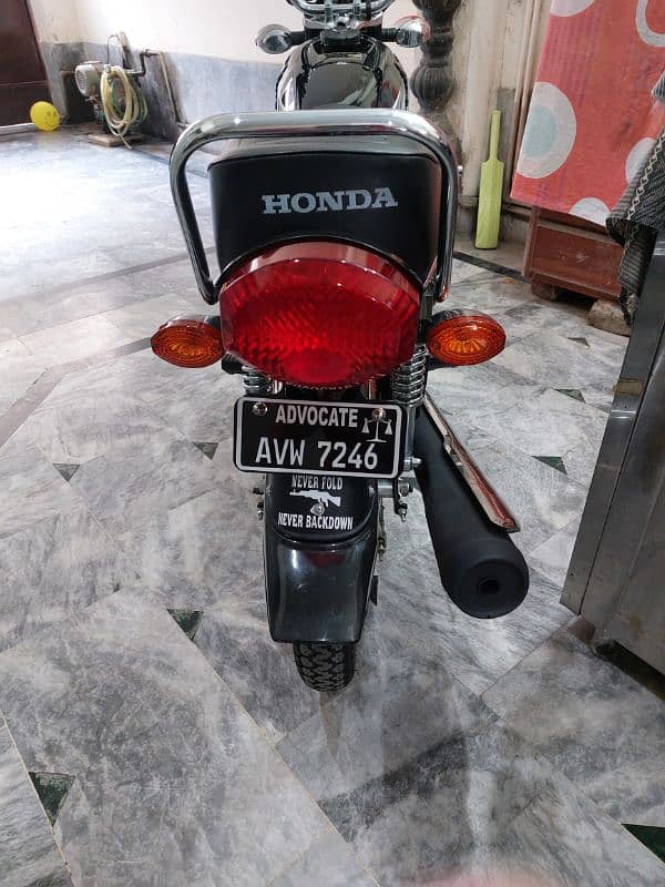 Honda 125 original low mileage New bike 14