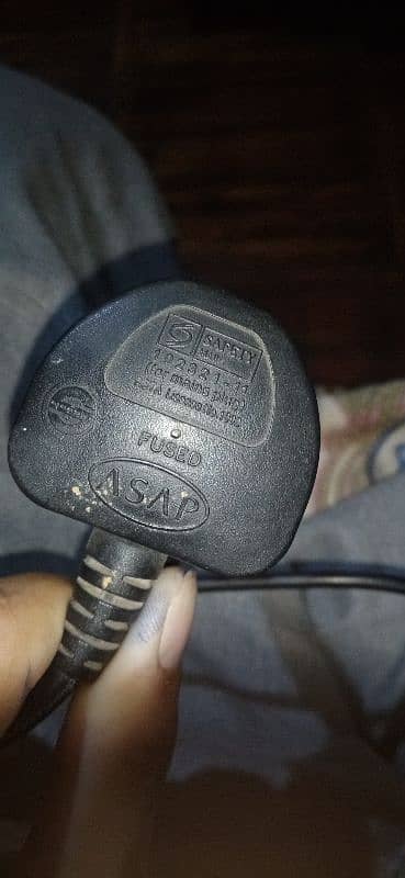 Mere gurenty hogi 100%orignal ha dell laptop charger ha 2