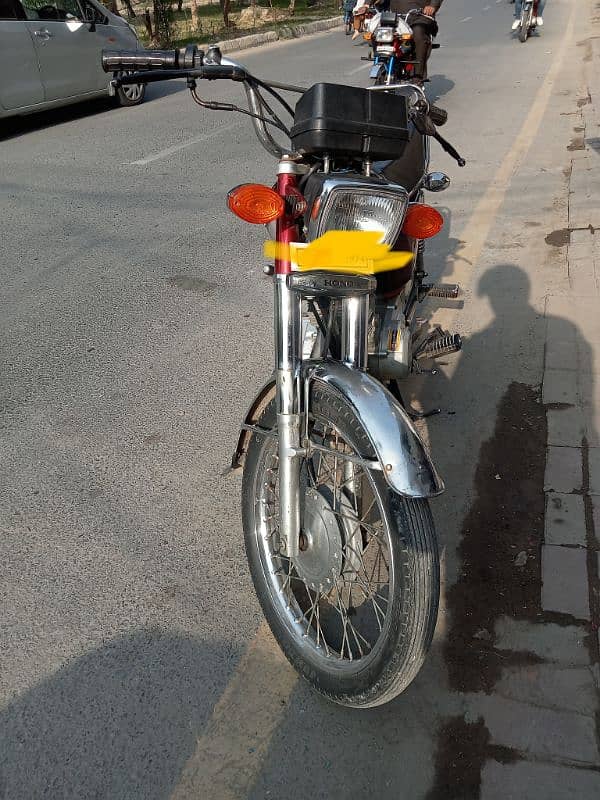 Honda 125 / condition excellent / Engine genuine. . ( urgent sale ) 5