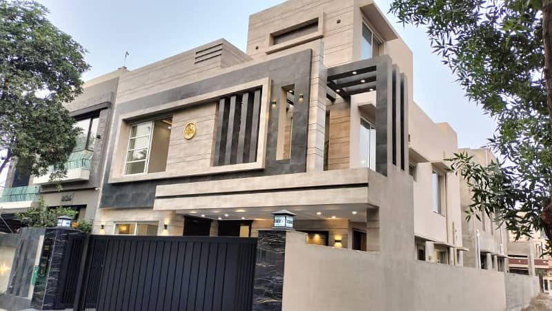 10 Marla House Is Available For Sale In Bahria Town Overseas B Block Lahore 27