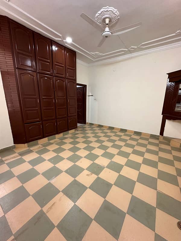 BRAND NEW UPPER PORTION FOR RENT LOCATION AYUB COLONY 3