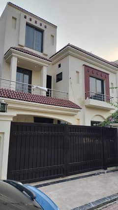 10 Marla House Is Available For Sale In Bahria Town Jasmine Block Lahore