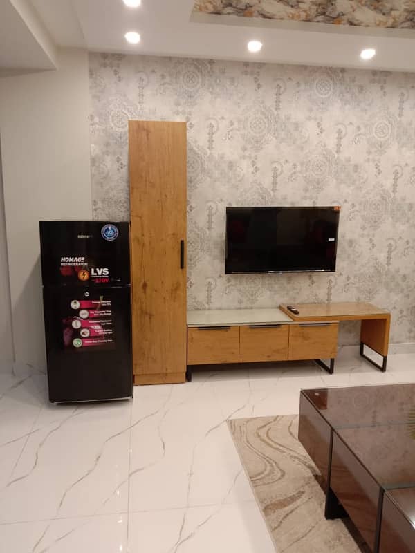 BRAND NEW 1BHK FULLY LUXURY FURNISHED APPARMENT FOR RENT 15