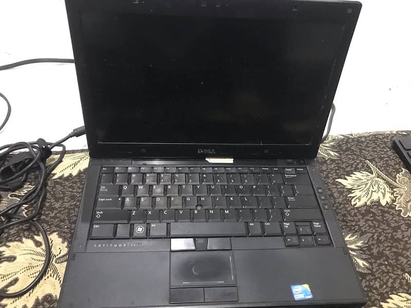 Dell Latitude E4310 1