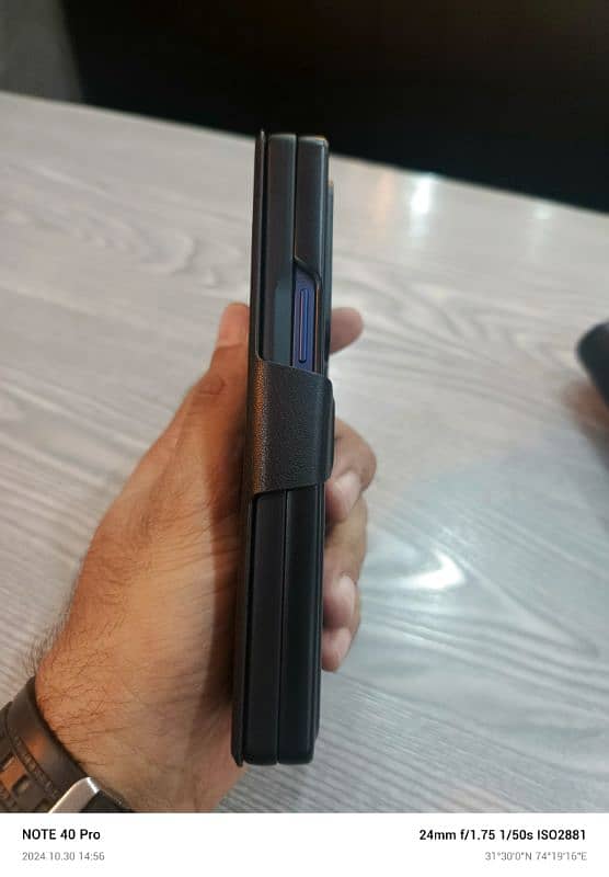 Samsung Galaxy Z Fold 6 - Non PTA 6