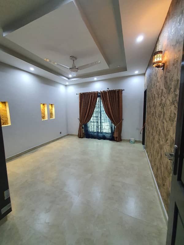 8 Marla House Is Available For Sale In Bahria Town Umar Block Lahore 6