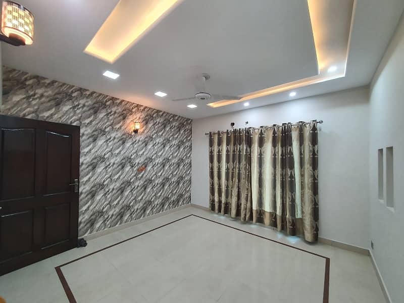 8 Marla House Is Available For Sale In Bahria Town Umar Block Lahore 10