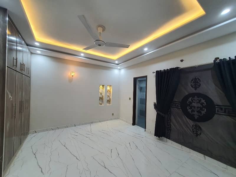 8 Marla House Is Available For Sale In Bahria Town Umar Block Lahore 18