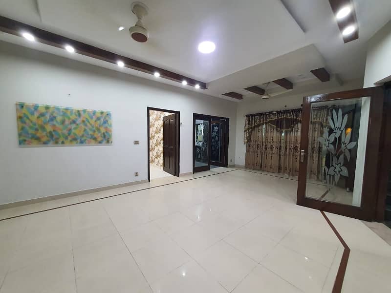 8 Marla House Is Available For Sale In Bahria Town Umar Block Lahore 21