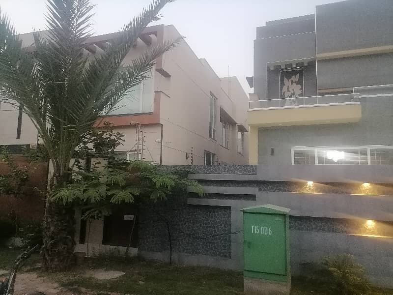 1 Kanal House Is Available For Sale In Bahria Town Nishtar Block Lahore 3