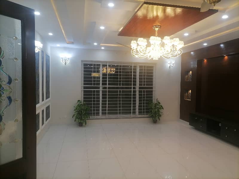 1 Kanal House Is Available For Sale In Bahria Town Nishtar Block Lahore 17