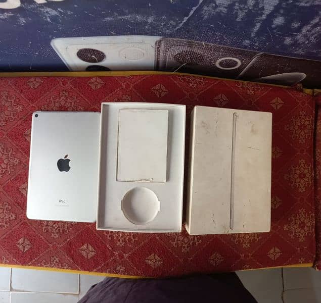 iPad mini 5 - 64GB - Full box 1