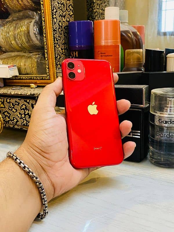 IPHONE 11 ( Red edition ) 2