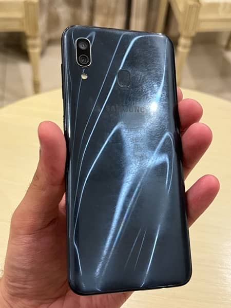 Samsung Galaxy A30 - 4GB/64GB 6