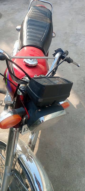 honda 125 genuine condition. 2