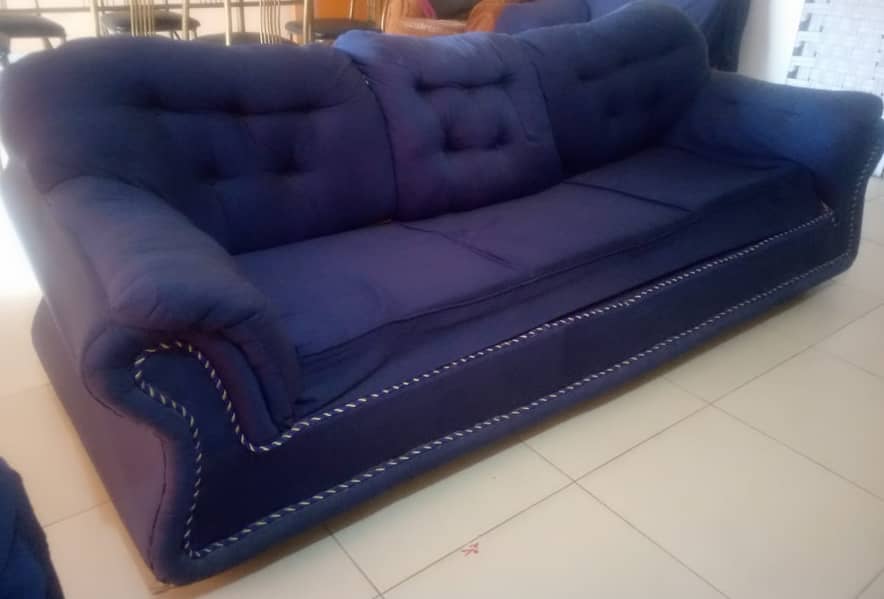 New condition sofa set 5 seater 0