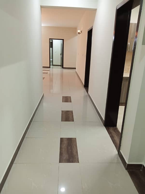 10 Marla 3 Bedrooms Apartment Available For Sale In Sector B Askari 11 Lahore 0