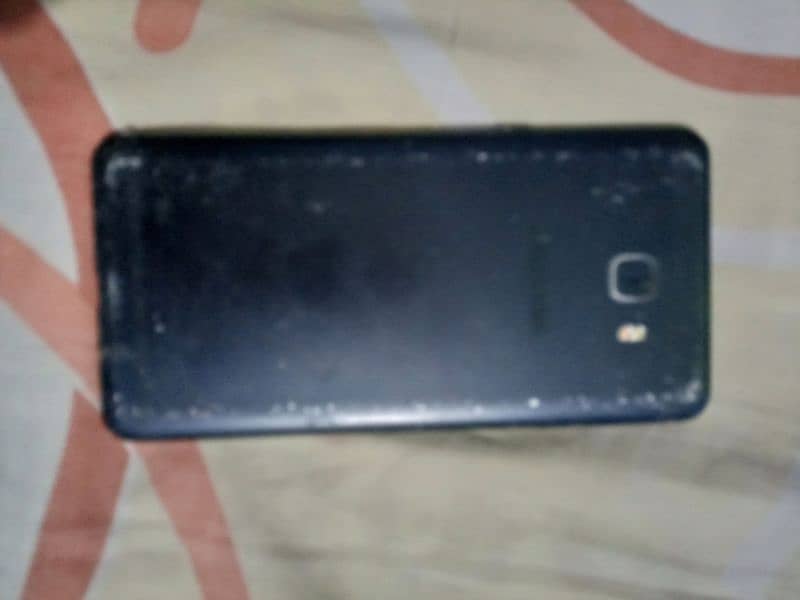 Samsung C9 Pro 4