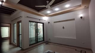 8 Marla Upper Portion 3 Bed Room Available For Rent In Umar Block Sector B Bahria Town Lahore 0