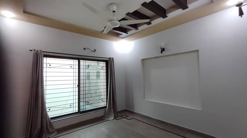 8 Marla Upper Portion 3 Bed Room Available For Rent In Umar Block Sector B Bahria Town Lahore 7