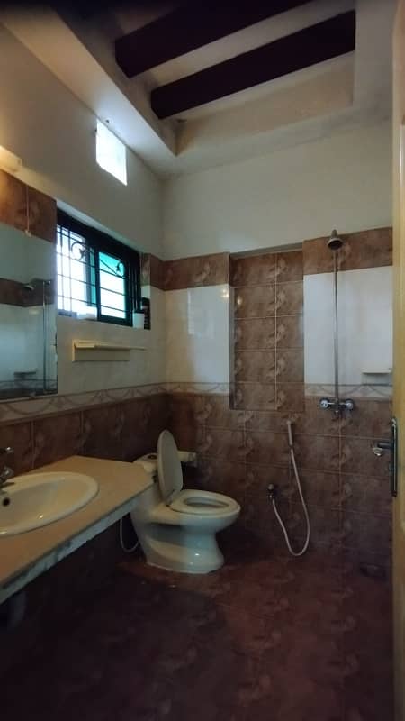 8 Marla Upper Portion 3 Bed Room Available For Rent In Umar Block Sector B Bahria Town Lahore 8