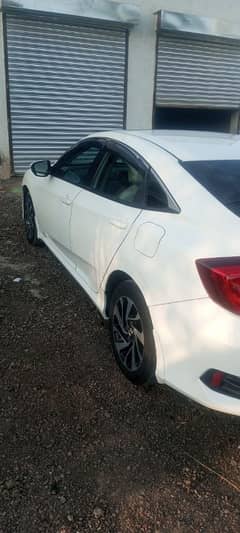 Honda Civic Oriel 2016