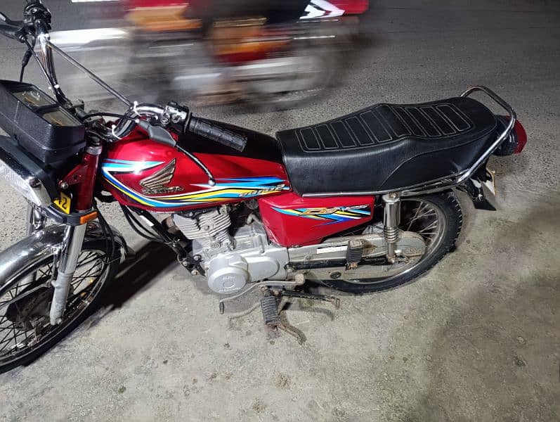 Honda 125 (2018) o3oo,66,966,o8 1