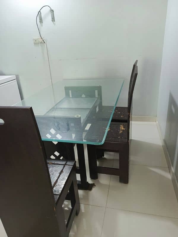 Dining table for sale 3