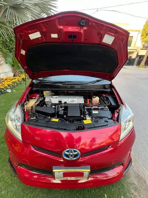 Toyota Prius 2014 5