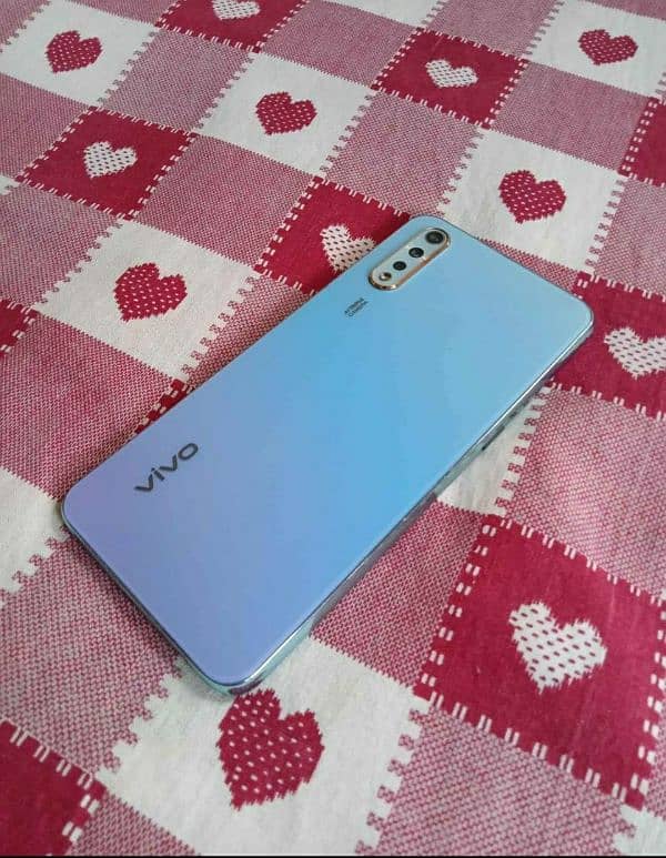 Vivo S1 8gb ram 256gb rom dull sim PTA approved only charger 0