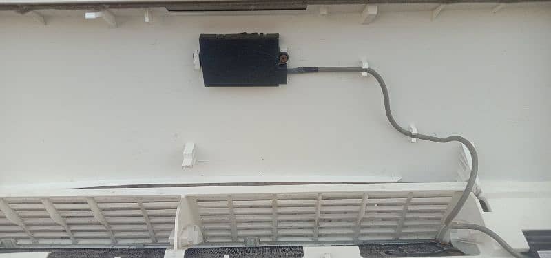 Kenwood 1 ton Non inverter 3