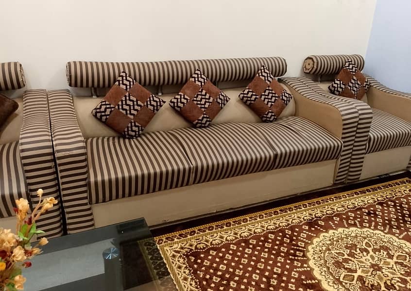 5 Seater Sofa set for Sale 0