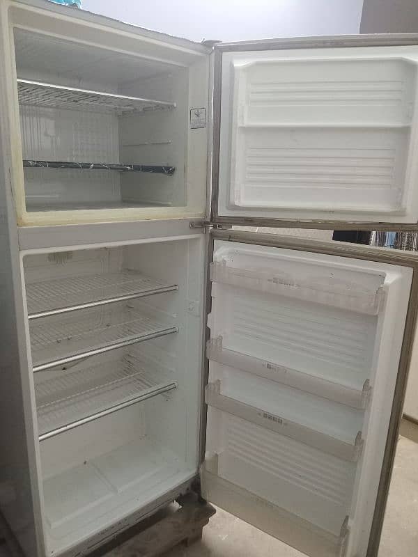 full size refrigerator 1