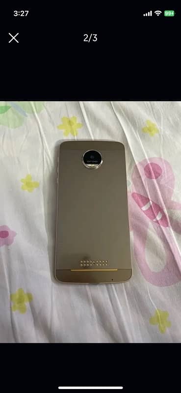 Moto z Slim 4/32 Single Sim Amoled display Slim Phone 2