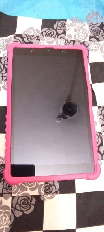 TCL Tablet 9049L Urgent Sale 3