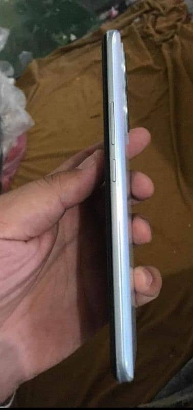 Vivo y 55 (8+8gb Ram 128 gb Memory) 1