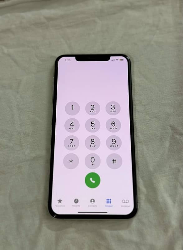 iPhone Xs Max 4