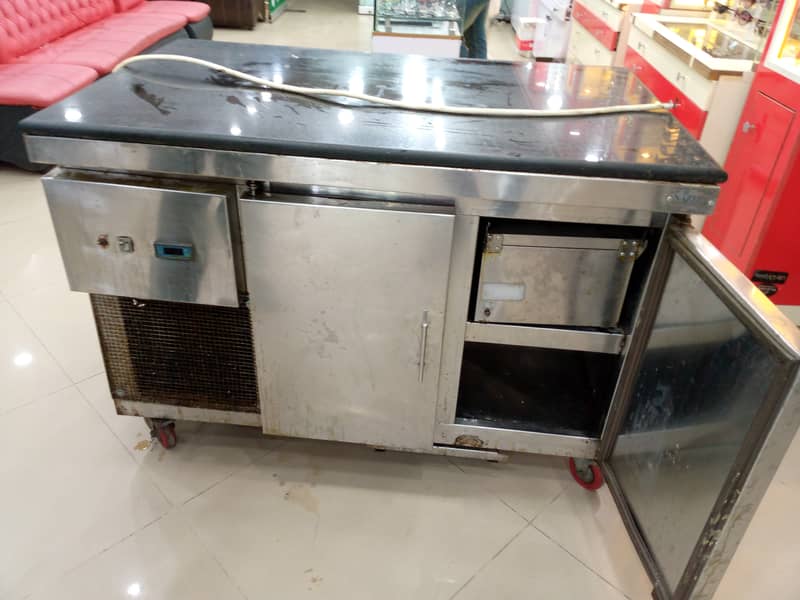 Sale under counter chiller 1