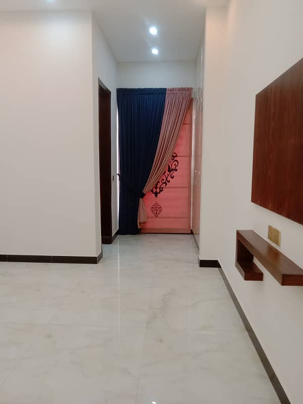 10 Marla Brand New House For Sale in Hussain block bahria Town Lahore 28