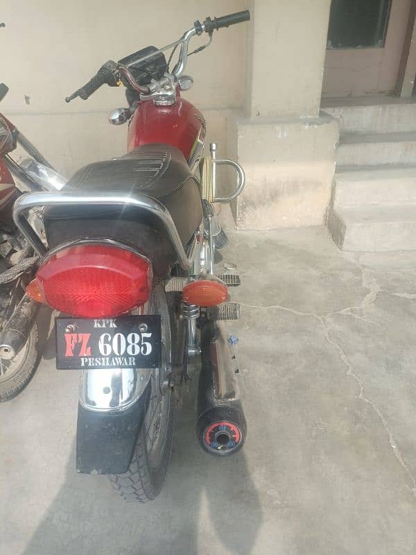 Honda 125 cc available for sale in Good condition 1