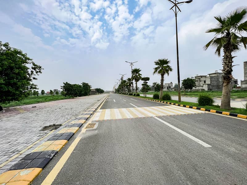 4 Year Installment Near Orange Line Train & Ring Road 5 Marla Residential Plot File For Sale 3