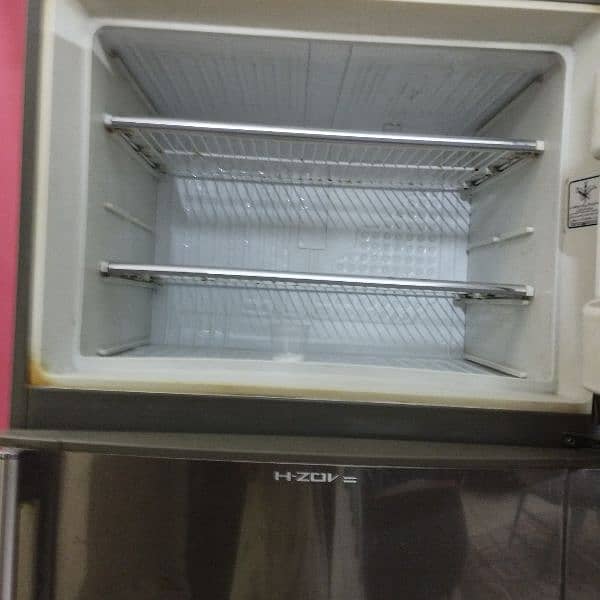 used good condition fridge 3