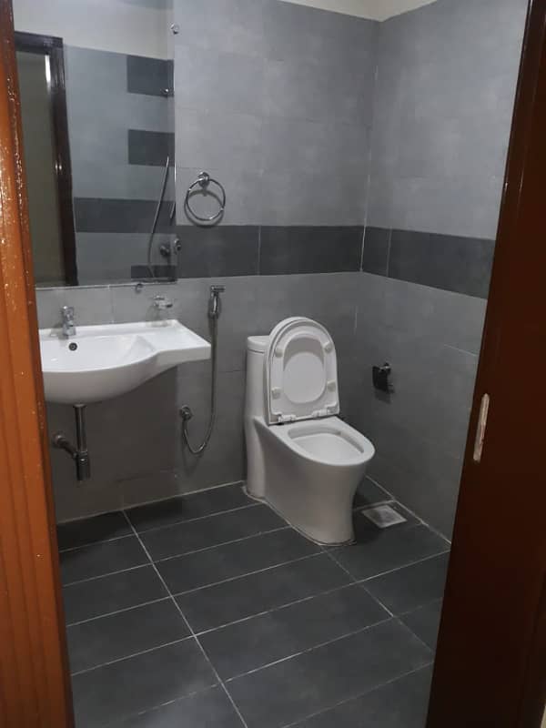 Neat and Clean 10 Marla 3 Bedrooms 6th Floor Apartment Available For Rent In Sector B Askari 11 Lahore 7